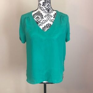 Lily white green 👚 blouse